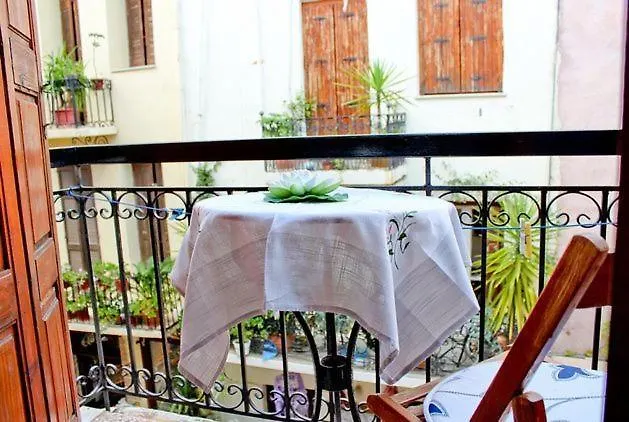 Smaragdi Apartment *